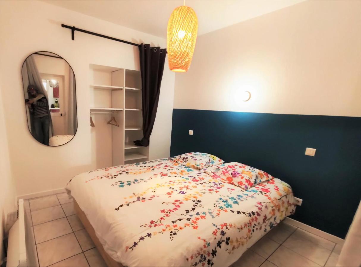 Colorpop - Netflix Wifi Tout Equipe - Appart Pezenas Centre Kültér fotó
